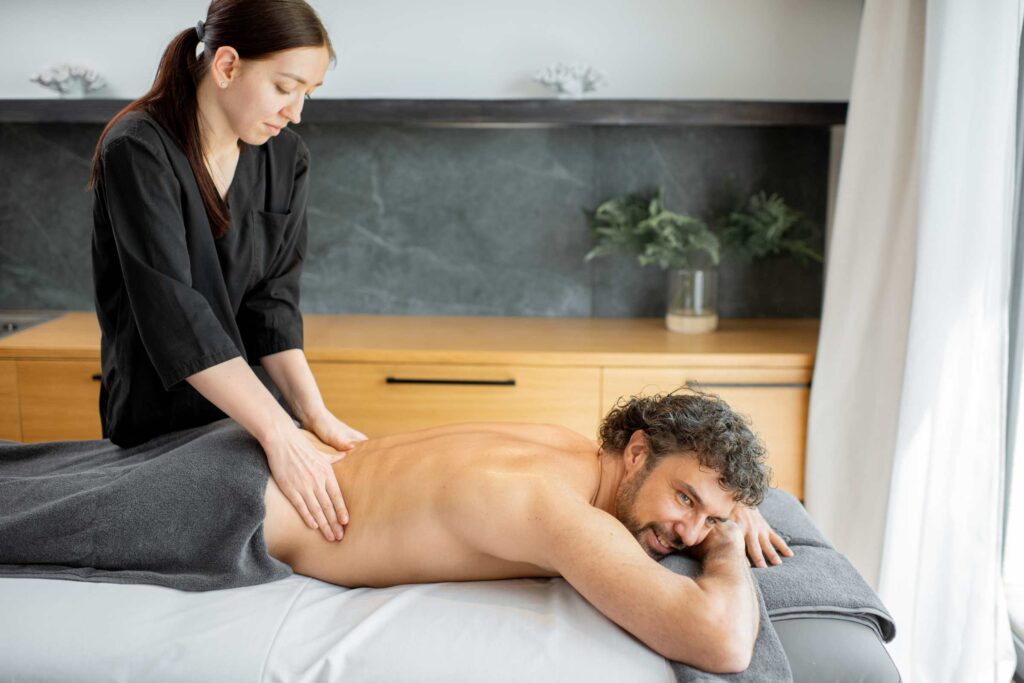 Best Balinese Massage in Calangute, Balinese Massage in Calangute, Best Balinese Massage in Candolim, Balinese Massage in Candolim, Hand and Stone Goa Spa